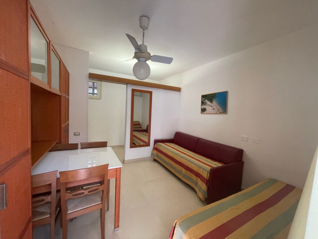 WhatsApp Image 2025-04-04 at 17.51.04